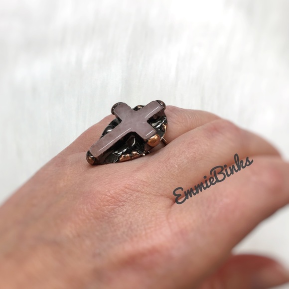 New Genuine Rose Quartz & Copper Cross Statement Ring - Picture 15 of 16